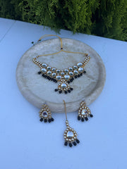 Mirror of the Night – Reflective Midnight Glam